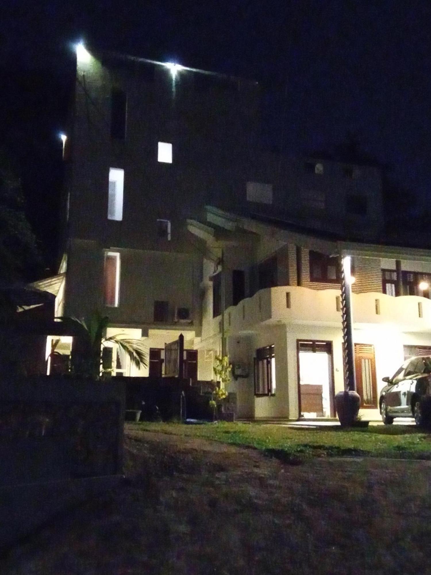 The Moose Weligama Bed & Breakfast Luaran gambar